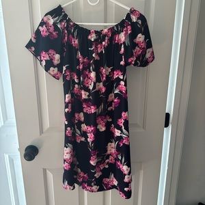 Off the shoulders floral dress